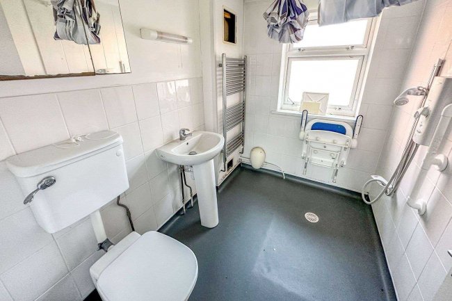 47 Water Lane, Totton, Southampton, SO40 3DG 8