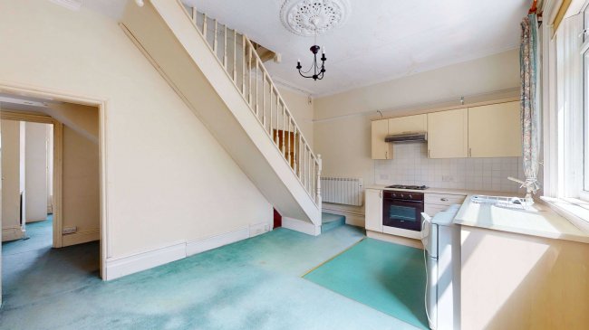 53 St. Margarets Road, Twickenham, TW1 2LL 5