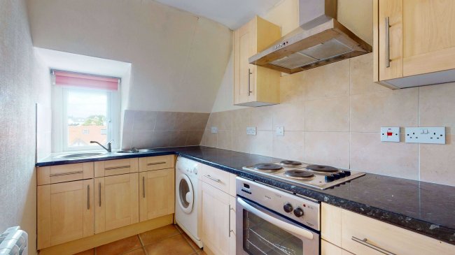 53 St. Margarets Road, Twickenham, TW1 2LL 5