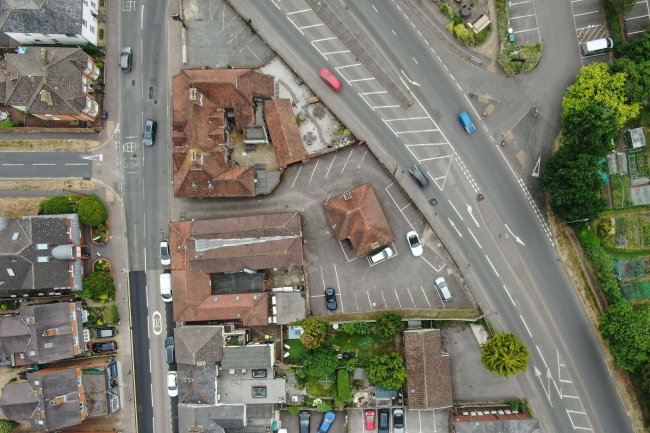 3 High Street & 70 London Road, Bagshot, Surrey, GU19 5AG 1