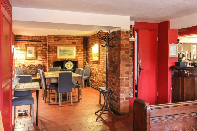 The Red House, Marsh Benham, Newbury, RG20 8LY 9
