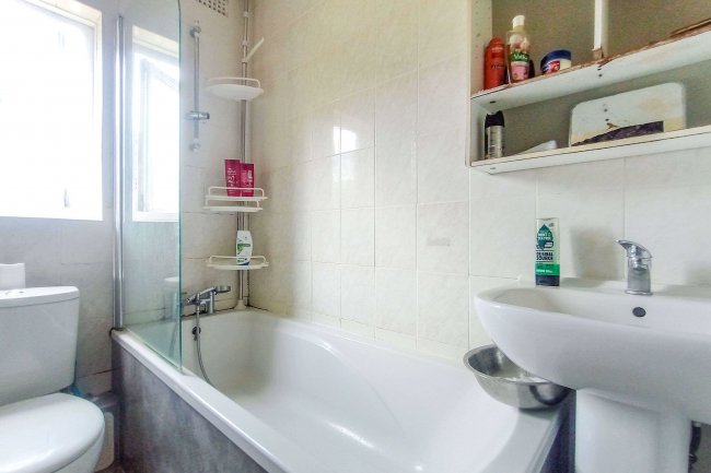 169 Empire Court, North End Road, Wembley, HA9 0AJ 10