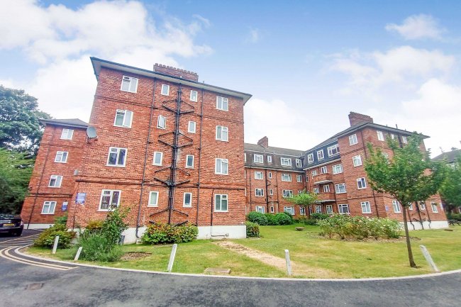 169 Empire Court, North End Road, Wembley, HA9 0AJ 10