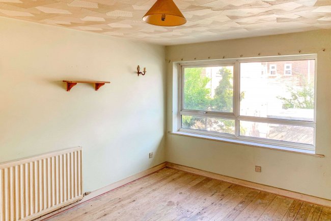 Flat 7, 14 Glendinning Avenue, Weymouth, DT4 7QF 8