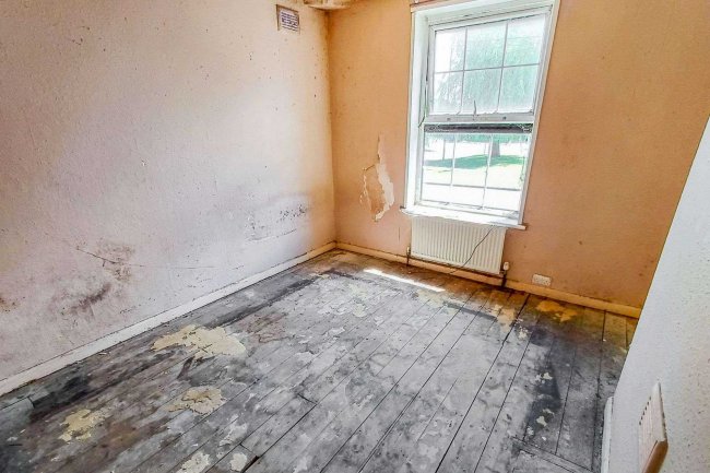 11 Old Hall Road, Sale, Cheshire, M33 2HT 2