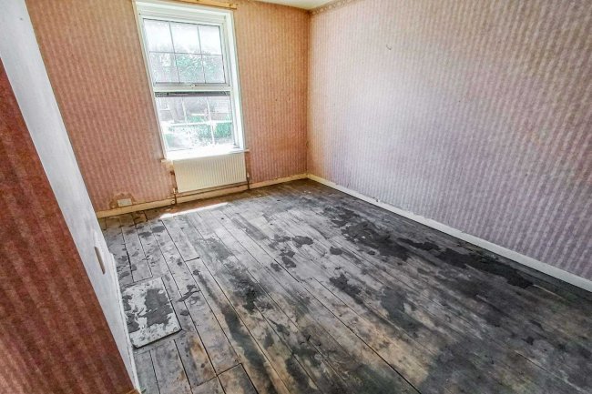 11 Old Hall Road, Sale, Cheshire, M33 2HT 2