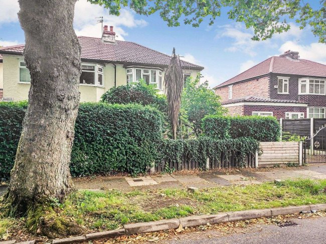 67 Canterbury Road, Urmston, Manchester, M41 0RA 10