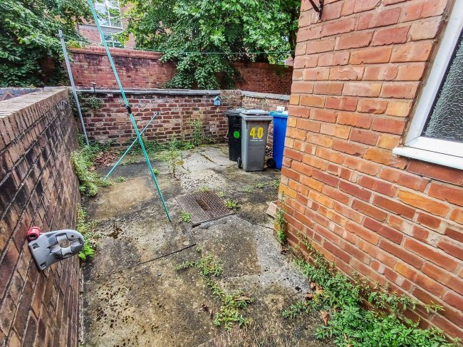 40 Harley Road, Sale, Greater Manchester, M33 7FP 7