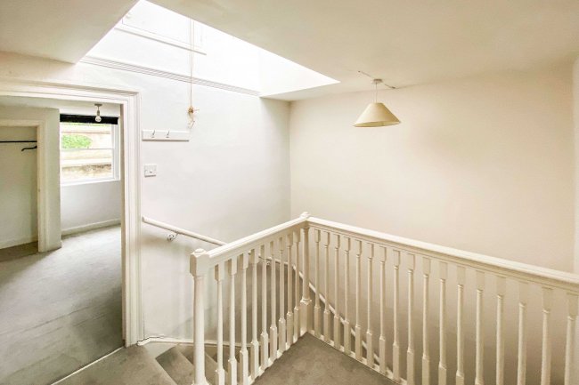 Flat 4, 12 The Circus, Bath BA1 2ES 7