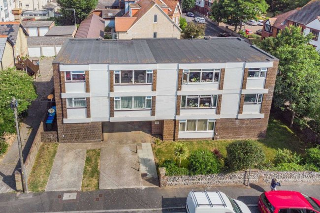 Allestree Court, Walton Road, Bognor Regis PO21 1NN 2