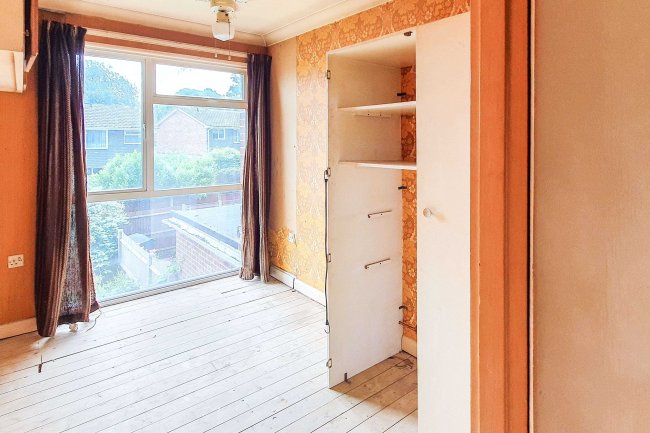 1 Howbury Walk, Gillingham, ME8 9TL 8