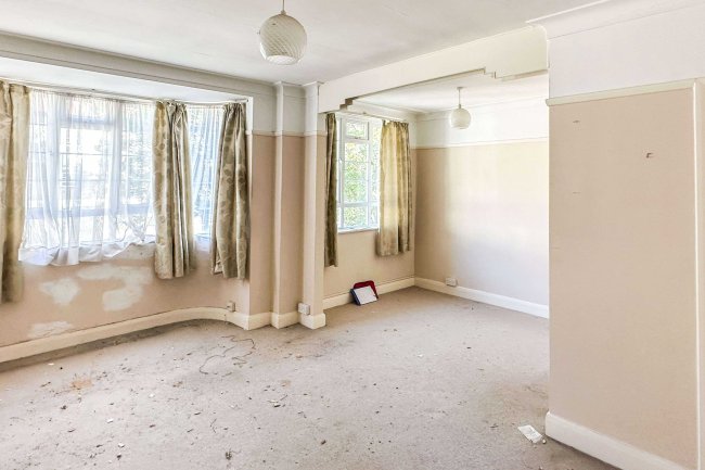 32 Edge Hill Court, Edge Hill, Wimbledon, SW19 4LL 5