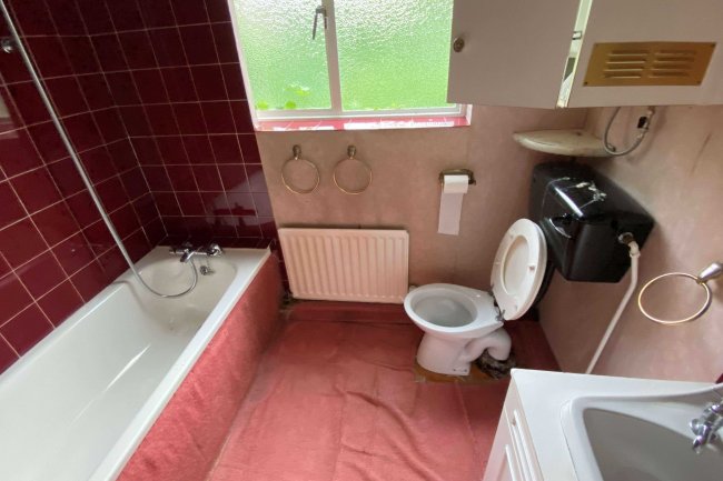 6 Cleveland Rd, New Malden, Surrey, KT3 3QQ 5