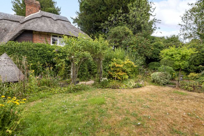 Evenlode Cottage, Itchen Stoke, Hampshire, SO24 0QZ 7