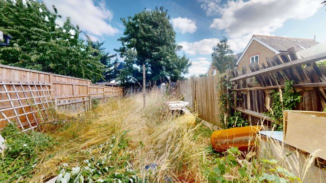 69 Darby Green Lane, Blackwater, Camberley, Surrey, GU17 0DN 2