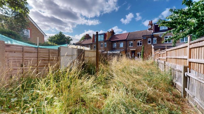 69 Darby Green Lane, Blackwater, Camberley, Surrey, GU17 0DN 2