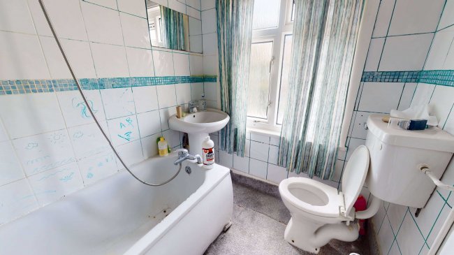 69 Darby Green Lane, Blackwater, Camberley, Surrey, GU17 0DN 2