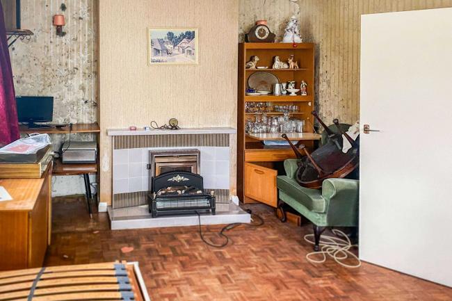 69 Darby Green Lane, Blackwater, Camberley, Surrey, GU17 0DN 7