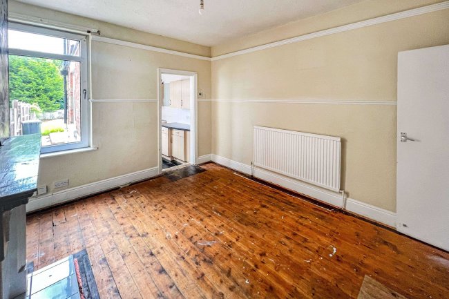 31 Woodstock Street, Hucknall, Nottingham, NG15 7SP 6