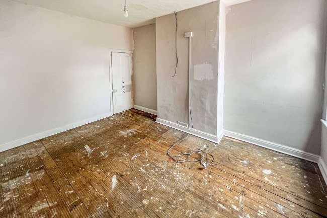 31 Woodstock Street, Hucknall, Nottingham, NG15 7SP 6