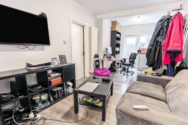 712 Holloway Road, Archway, London, N19 3NH 8