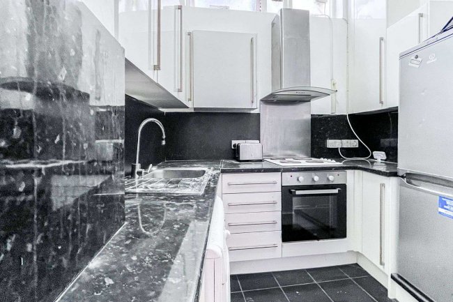 712 Holloway Road, Archway, London, N19 3NH 8