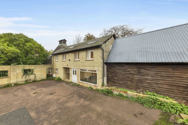 4 Kiln Yard, Baldock Street, Royston, SG8 5AY 7