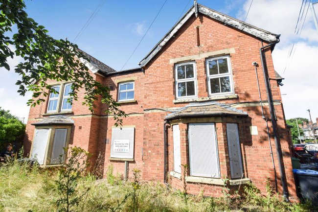 1 Evesham Place, Stratford-upon-Avon, CV37 6HT 3