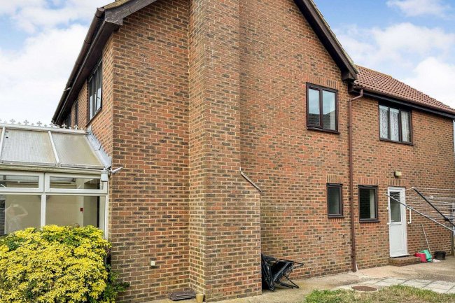 31 Dymchurch Road, St Marys Bay, Kent TN29 0HF 3