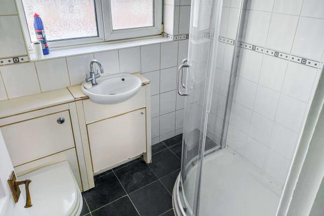 10 Northorpe, Dodworth, Barnsley, South Yorkshire S75 3PD 8