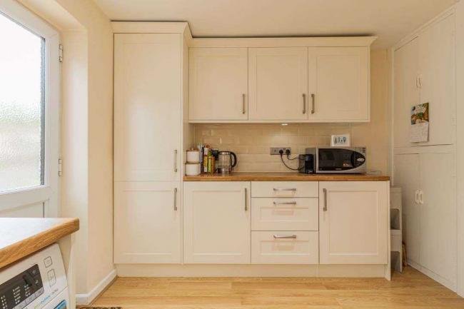 16 Marlborough Close, Littlemore, Oxford, Oxfordshire OX4 4PH 9