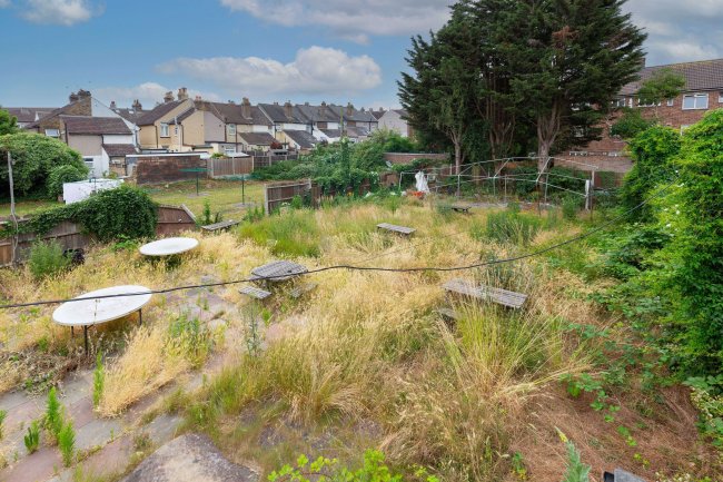 The Welsh Tavern, 161 London Road, Dartford, DA2 6BJ 8