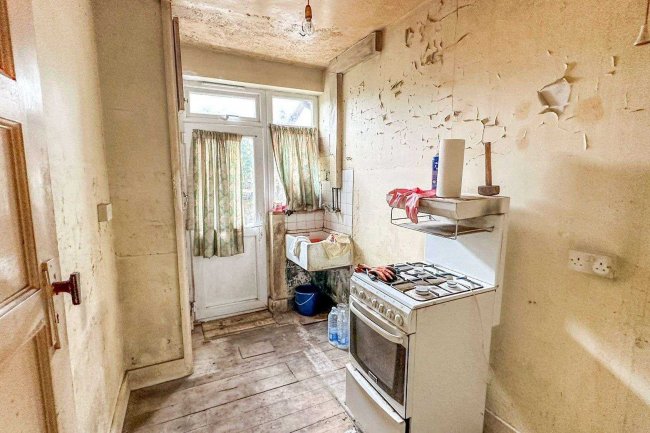 Sunningdale, Gloucester Road, Croydon, Surrey, CR0 2DA 8