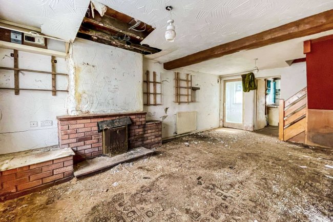 17 Chapel Lane, Harriseahead, Stoke-on-Trent, Staffordshire, ST7 4JN 1