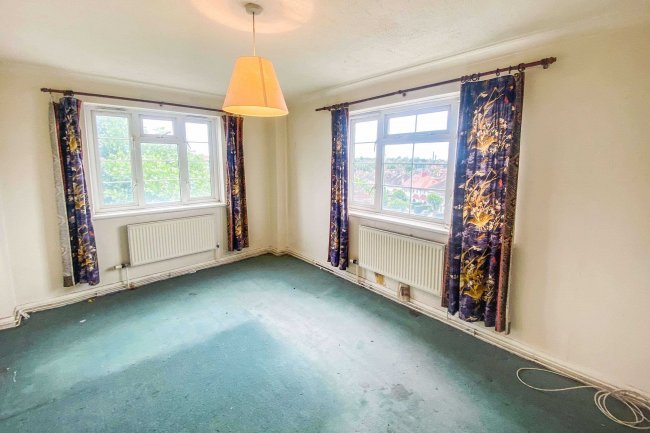 Flat 25 Ashford Court, Ashford Road, Cricklewood, London, NW2 6BN 2