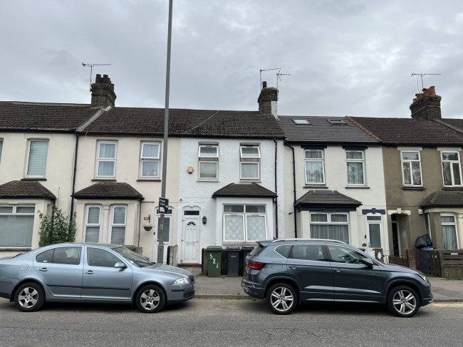 521 London Road, Grays, Essex, RM20 4AD 2