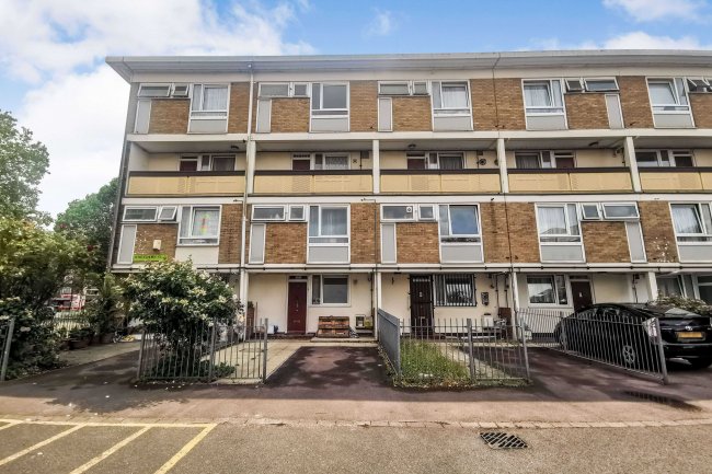 58 Whitethorn Street, Bow, London, E3 4DB 2