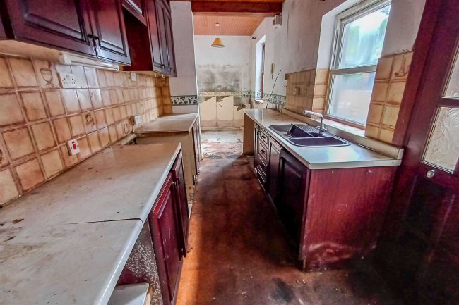 10 Broadholme Lane, Belper, Derbyshire, DE56 2JF 5