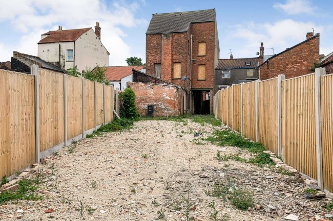 35 Queen Street, Market Rasen LN8 3EN 6