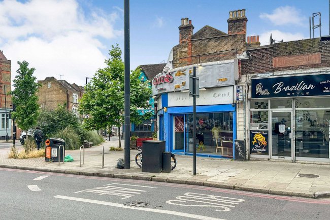 422-424 Streatham High Road, London SW16 3SN 5