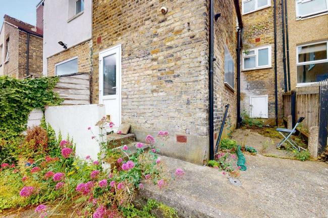 19 Nithdale Road, Plumstead, London, SE18 3PF 10