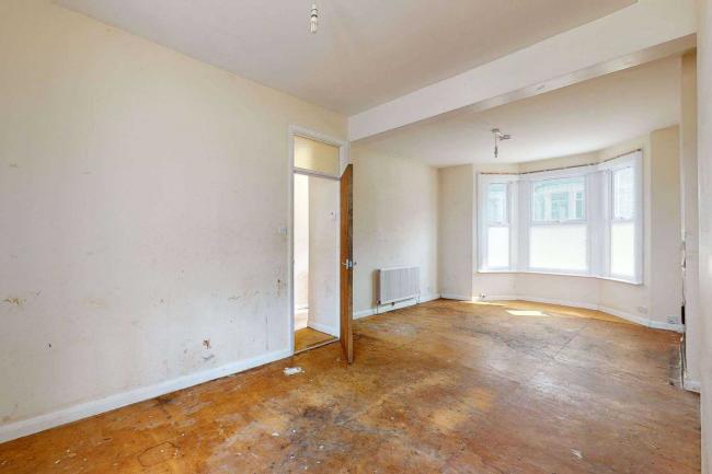 19 Nithdale Road, Plumstead, London, SE18 3PF 10