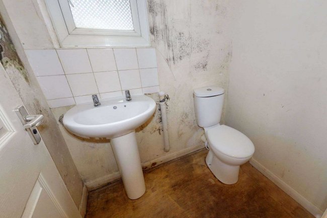 19 Nithdale Road, Plumstead, London, SE18 3PF 10