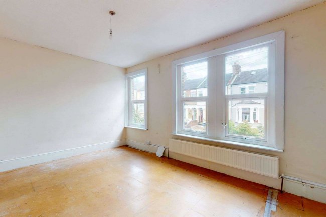 19 Nithdale Road, Plumstead, London, SE18 3PF 10