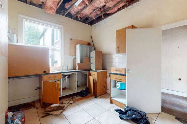 170B Leander Road, Streatham, London, SW2 2LL 10