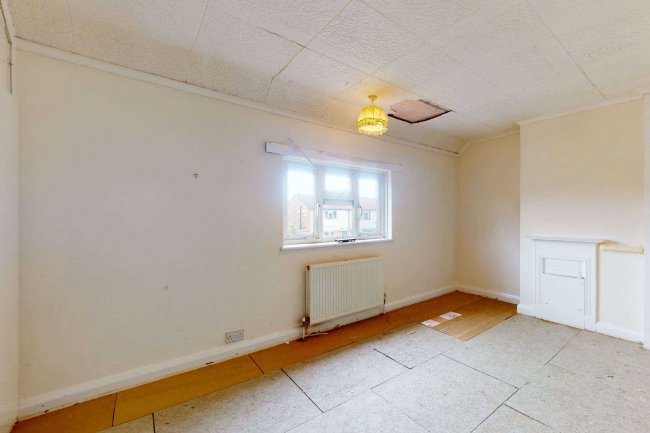 11 Lovel Avenue, Welling, Kent, DA16 3JQ 1