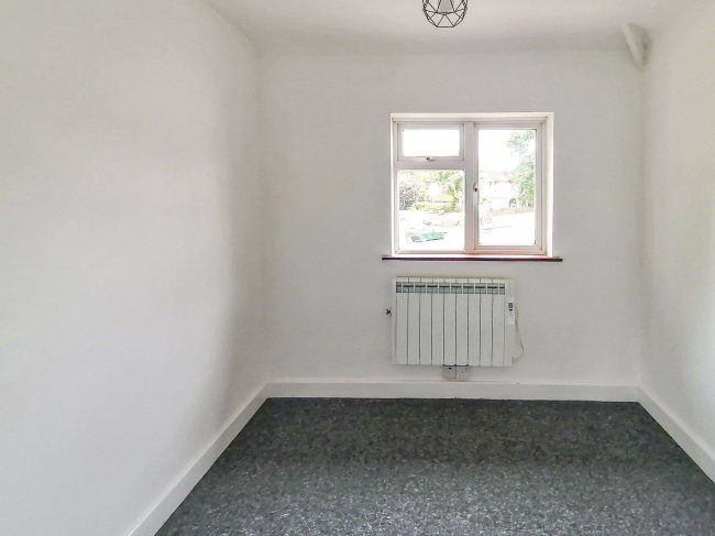 79A Eastbury Road, Watford, Hertfordshire WD19 4JP 6