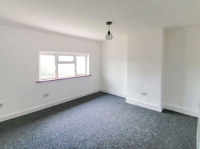 79A Eastbury Road, Watford, Hertfordshire WD19 4JP 6