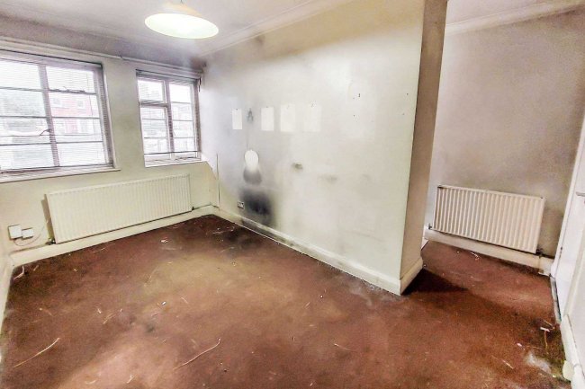 Flat 6, 859 Garratt Lane, Tooting, London, SW17 0LX 6