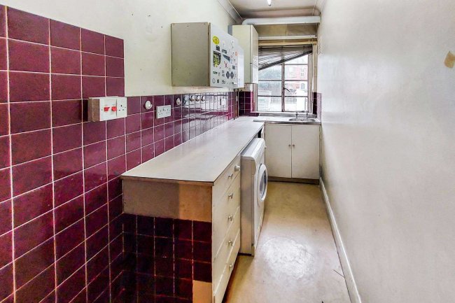 Flat 6, 859 Garratt Lane, Tooting, London, SW17 0LX 6